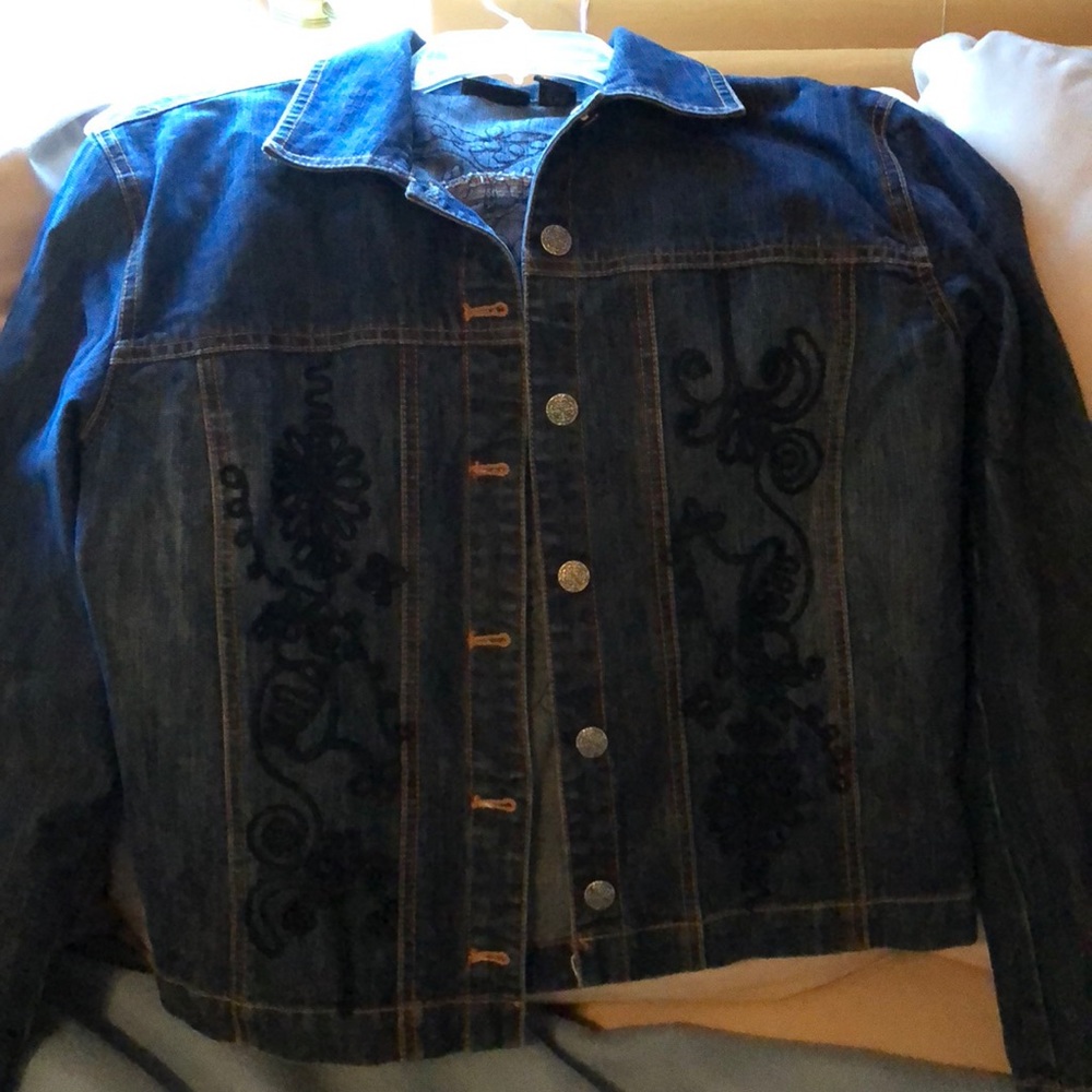 Embroidered jeans jacket